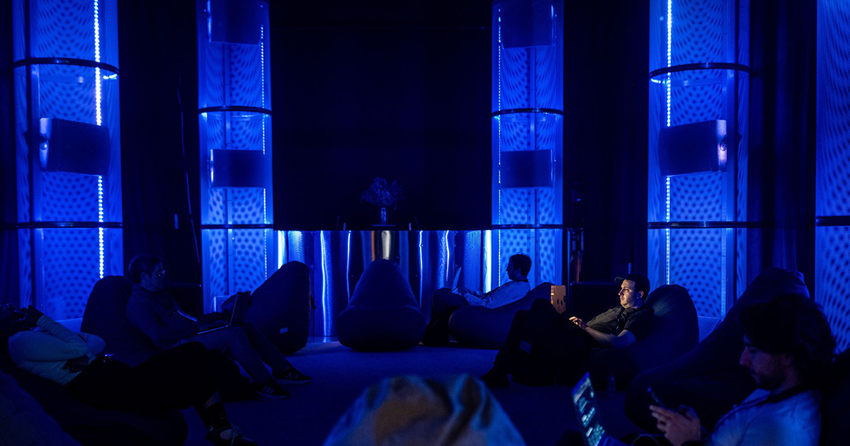 Lounge at Modal Runtime